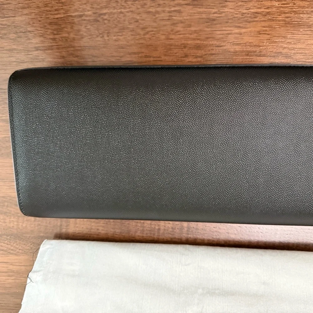 YSL KATE CLUTCH IN GRAIN DE POUDRE LEATHER - Picture 4 of 8